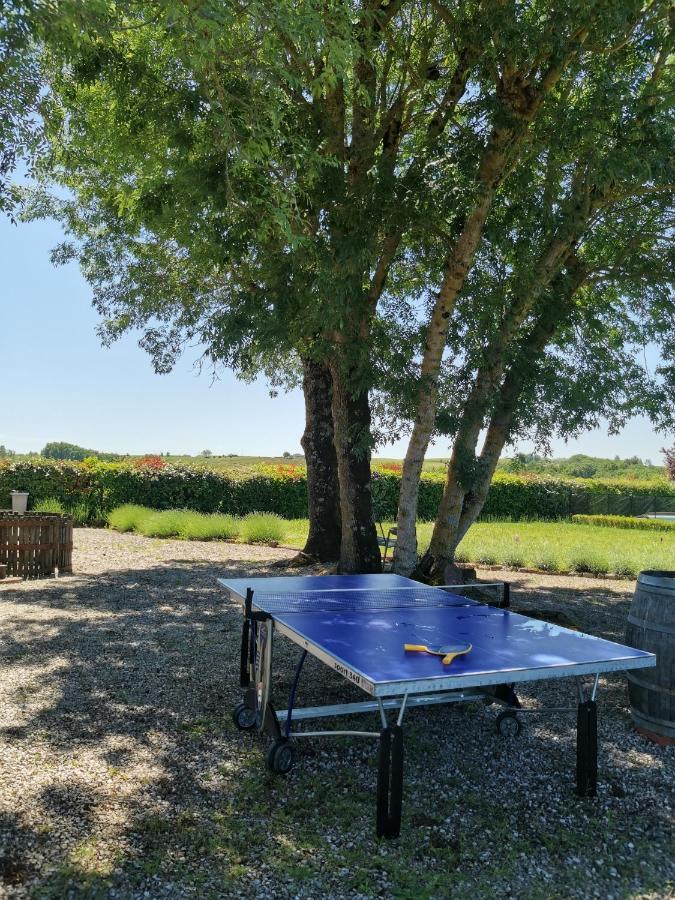 Au Mas De Janita Hotell Cahuzac-sur-Vère Eksteriør bilde